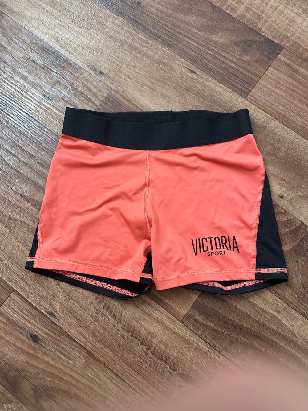 Victoria sport Coral Active Shorts for